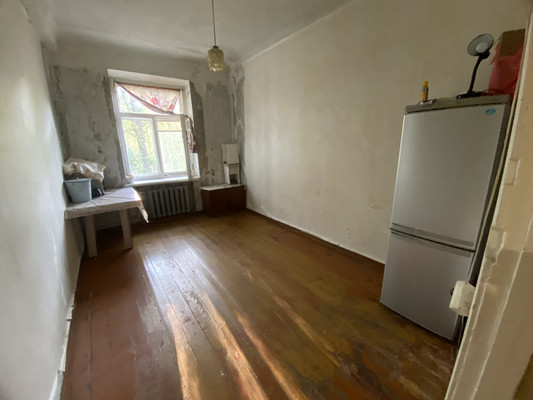 Продам многокомнатную квартиру, Заречная ул, 2, Киров г