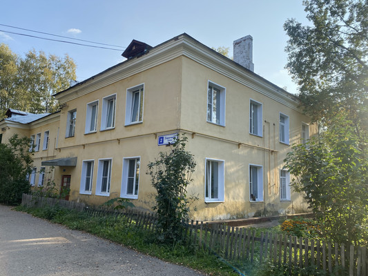 Продам многокомнатную квартиру, Заречная ул, 2, Киров г