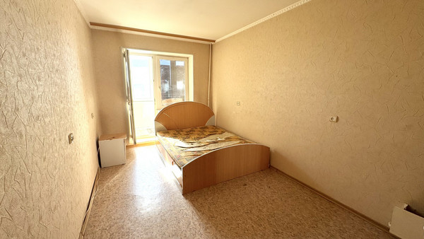 Продам трехкомнатную (3-комн.) квартиру, Весенняя ул, 16, Волгодонск г