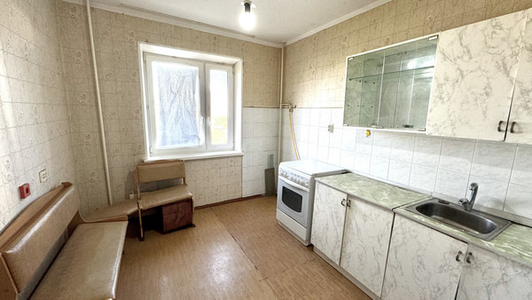 Продам трехкомнатную (3-комн.) квартиру, Весенняя ул, 16, Волгодонск г