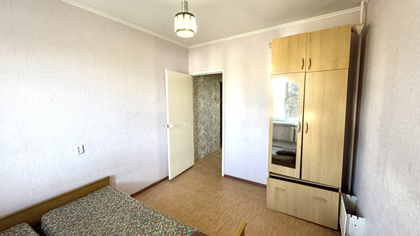 Продам трехкомнатную (3-комн.) квартиру, Весенняя ул, 16, Волгодонск г