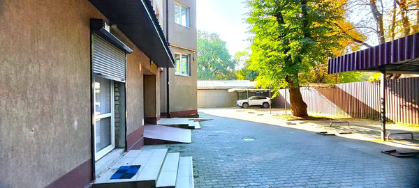 Продам трехкомнатную (3-комн.) квартиру, К.Маркса ул, 42, Калининград г