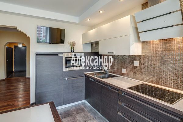 Продам однокомнатную (1-комн.) квартиру, Кондратьевский пр-кт, д. 64 корп. 4, Санкт-Петербург г