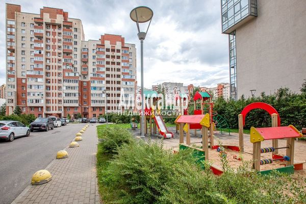 Продам однокомнатную (1-комн.) квартиру, Кондратьевский пр-кт, д. 64 корп. 4, Санкт-Петербург г