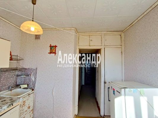Продам долю в 1-комн. квартире, Героев Танкистов ул, 7, Дятлово п