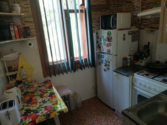 Продам двухкомнатную (2-комн.) квартиру, Армейская ул, 15Г, Алексин г