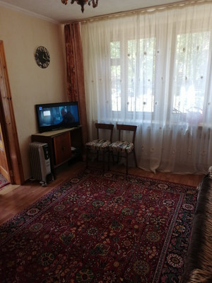 Продам двухкомнатную (2-комн.) квартиру, Армейская ул, 15Г, Алексин г