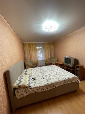 Продам многокомнатную квартиру, Имени 60-летия СССР пр-кт, 2, Липецк г