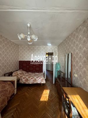 Продам трехкомнатную (3-комн.) квартиру, Богайчука ул, 24, Металлострой п