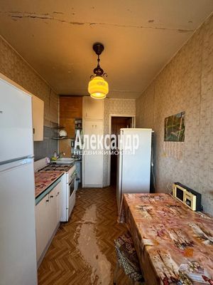 Продам трехкомнатную (3-комн.) квартиру, Богайчука ул, 24, Металлострой п