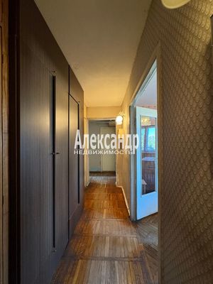 Продам трехкомнатную (3-комн.) квартиру, Богайчука ул, 24, Металлострой п