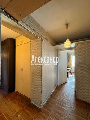Продам трехкомнатную (3-комн.) квартиру, Богайчука ул, 24, Металлострой п