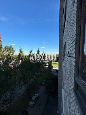 Продам трехкомнатную (3-комн.) квартиру, Богайчука ул, 24, Металлострой п