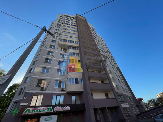 Продам трехкомнатную (3-комн.) квартиру, Макаренко ул, д.9Б, Тула г