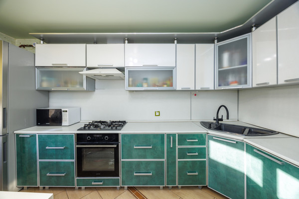 Продам трехкомнатную (3-комн.) квартиру, Медведева ул, 17, Брянск г