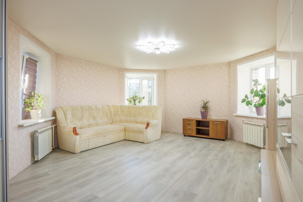 Продам трехкомнатную (3-комн.) квартиру, Медведева ул, 17, Брянск г