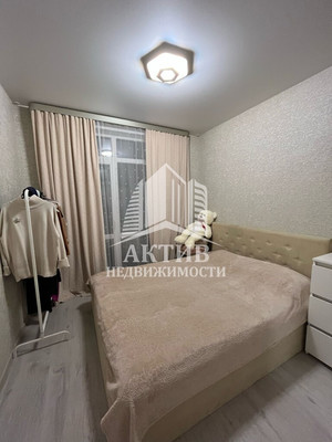 Продам трехкомнатную (3-комн.) квартиру, 78 Добровольческой Бригады ул, 25, Красноярск г