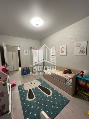 Продам трехкомнатную (3-комн.) квартиру, 78 Добровольческой Бригады ул, 25, Красноярск г