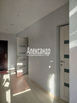 Продам двухкомнатную (2-комн.) квартиру, Красноармейская ул, 15, Лахденпохья г