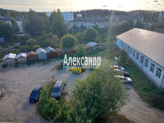 Продам двухкомнатную (2-комн.) квартиру, Красноармейская ул, 15, Лахденпохья г