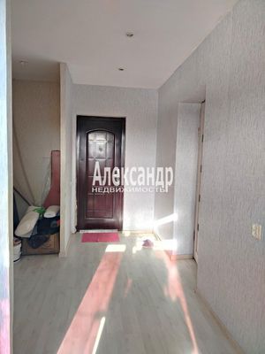 Продам двухкомнатную (2-комн.) квартиру, Красноармейская ул, 15, Лахденпохья г