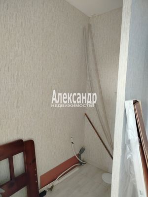 Продам двухкомнатную (2-комн.) квартиру, Красноармейская ул, 15, Лахденпохья г