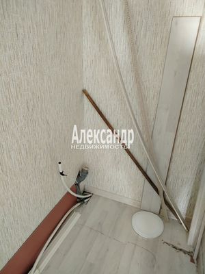 Продам двухкомнатную (2-комн.) квартиру, Красноармейская ул, 15, Лахденпохья г