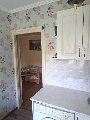 Продам трехкомнатную (3-комн.) квартиру, Кооперативная ул, 4, Апшеронск г