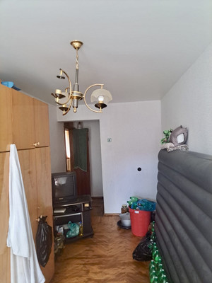 Продам трехкомнатную (3-комн.) квартиру, Кооперативная ул, 4, Апшеронск г