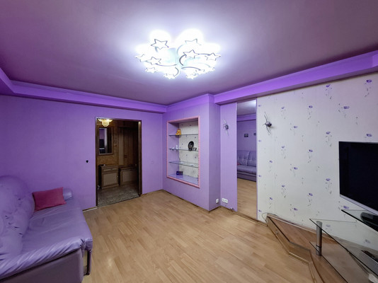 Продам трехкомнатную (3-комн.) квартиру, Андропова ул, 21, Ступино г