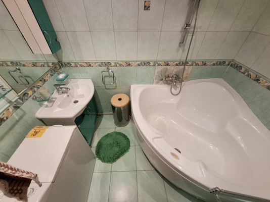 Продам трехкомнатную (3-комн.) квартиру, Андропова ул, 21, Ступино г