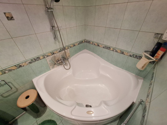 Продам трехкомнатную (3-комн.) квартиру, Андропова ул, 21, Ступино г