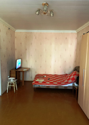 Продам однокомнатную (1-комн.) квартиру, Космонавтов ул, 13, Воронеж г