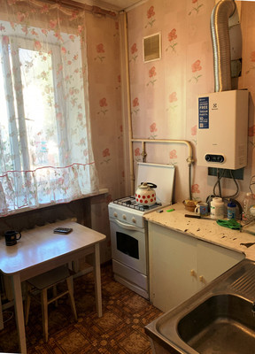 Продам однокомнатную (1-комн.) квартиру, Космонавтов ул, 13, Воронеж г