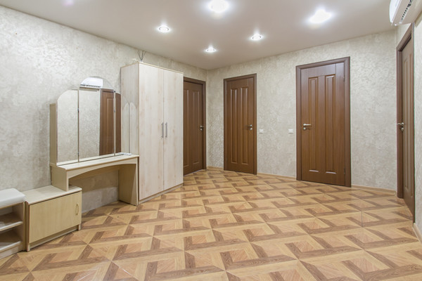 Продам трехкомнатную (3-комн.) квартиру, Спортивная наб, 13, Воронеж г