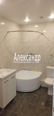 Продам двухкомнатную (2-комн.) квартиру, Ленинградская ул, 2, Ласанен п