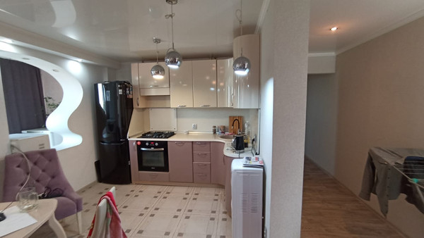 Продам трехкомнатную (3-комн.) квартиру, Западный пер, 2а, Волгодонск г