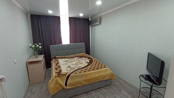 Продам трехкомнатную (3-комн.) квартиру, Западный пер, 2а, Волгодонск г