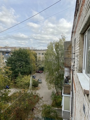 Продам трехкомнатную (3-комн.) квартиру, Октябрьская ул, 24, Калуга г