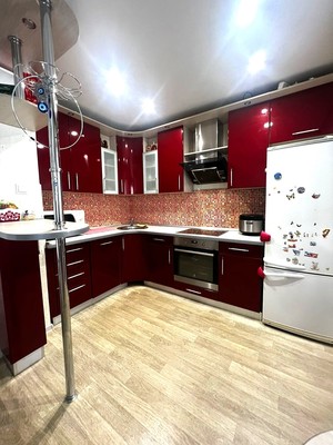 Продам многокомнатную квартиру, Октябрьский пр-кт, 153, Киров г