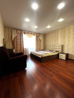 Продам многокомнатную квартиру, Октябрьский пр-кт, 153, Киров г