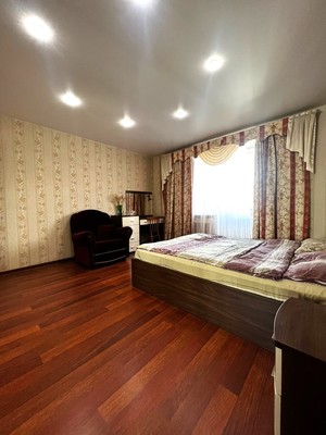 Продам многокомнатную квартиру, Октябрьский пр-кт, 153, Киров г