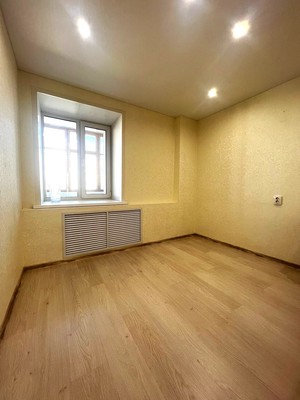 Продам многокомнатную квартиру, Октябрьский пр-кт, 153, Киров г