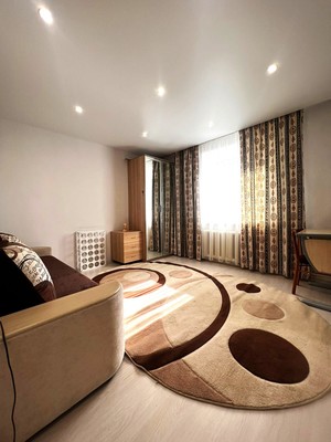 Продам многокомнатную квартиру, Октябрьский пр-кт, 153, Киров г