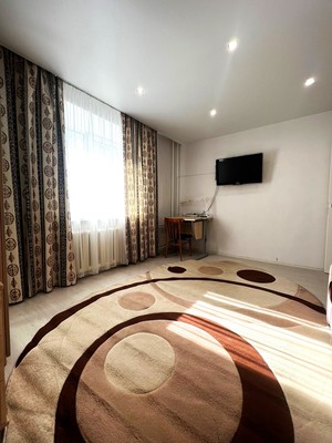 Продам многокомнатную квартиру, Октябрьский пр-кт, 153, Киров г