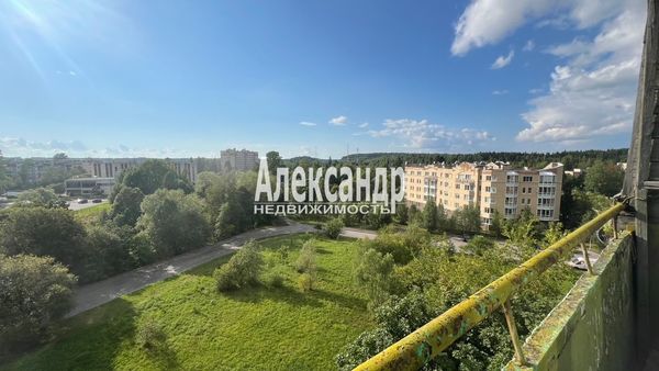 Продам трехкомнатную (3-комн.) квартиру, Лесная ул, 3, Светогорск г