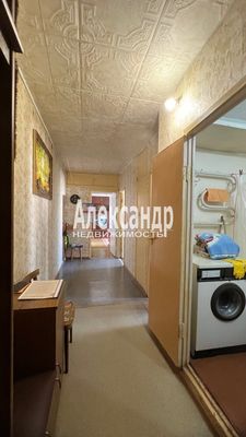 Продам трехкомнатную (3-комн.) квартиру, Лесная ул, 3, Светогорск г