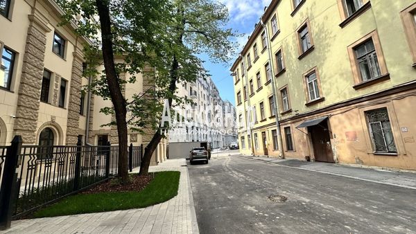 Продам комнату в 7-комн. квартире, Каменноостровский пр-кт, д. 50, Санкт-Петербург г