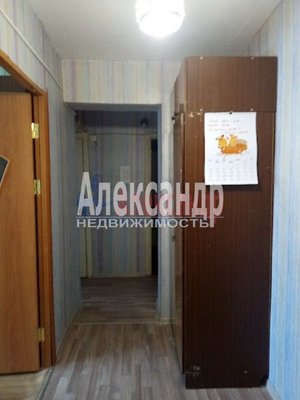 Продам двухкомнатную (2-комн.) квартиру, Шалавина ул, д. 49, Рощино гп