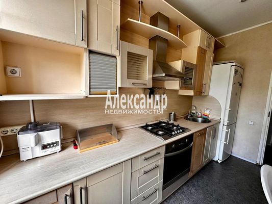 Продам трехкомнатную (3-комн.) квартиру, Московский пр-кт, 79, Санкт-Петербург г